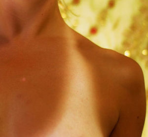 Tan_lines_chest